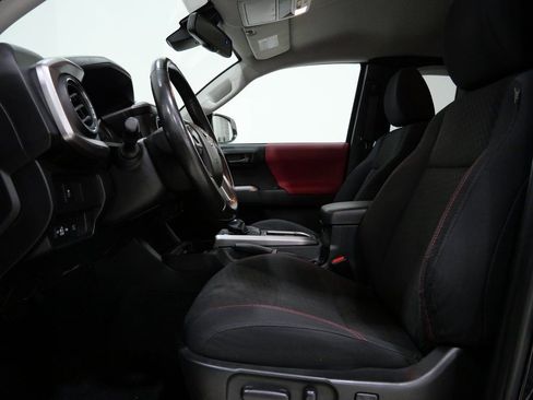 Used 2023 Toyota Tacoma SR5 image 11