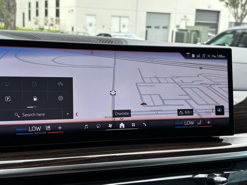 Used 2026 BMW X5 sDrive40i w/ M Sport Package image 28