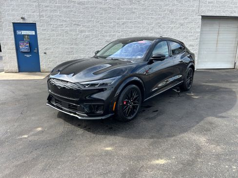 New 2025 Ford Mustang Mach-E Premium w/ Sport Appearance Package AWD/4WD image 3