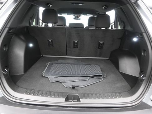 Used 2026 Chevrolet Equinox LT w/ Midnight Edition FWD image 19