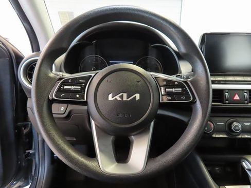 Used 2024 Kia Forte LXS image 8