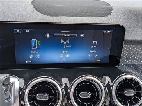 New 2026 Mercedes-Benz GLB 250 image 11