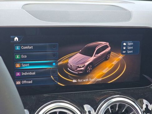 New 2026 Mercedes-Benz GLB 250 4MATIC image 32