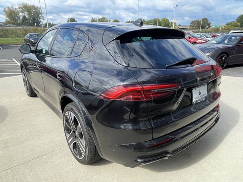 New 2025 Maserati Grecale Folgore image 9