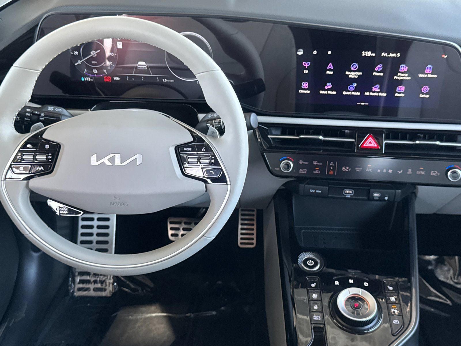 New 2026 Kia Niro Wave w/ Wave Preserve Package FWD image 15
