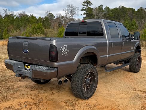 Used 2012 Ford F250 Lariat w/ Lariat Ultimate Pkg image 13