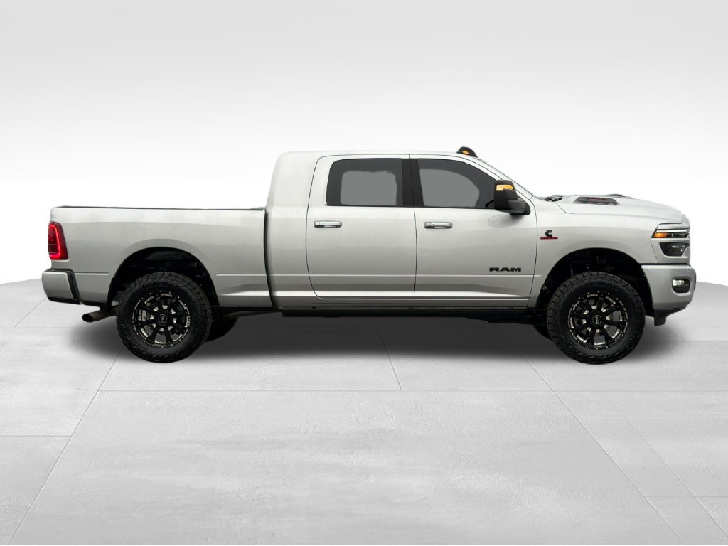Used 2026 RAM 3500 Laramie AWD/4WD image 22