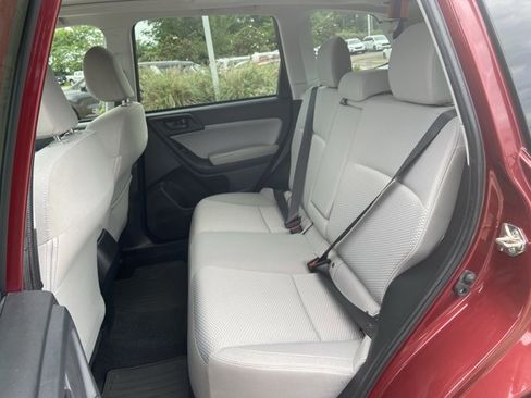 Used 2018 Subaru Forester 2.5i Premium AWD/4WD image 18