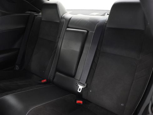 Used 2018 Dodge Challenger SRT w/ Technology Group image 8
