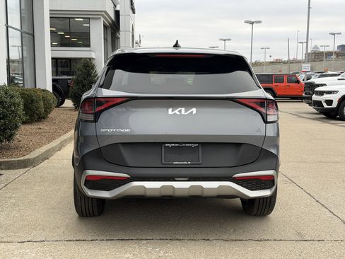 Used 2023 Kia Sportage EX image 6