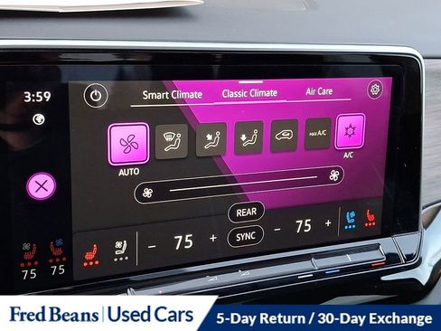 Certified 2025 Volkswagen Atlas SEL Premium R-Line image 20