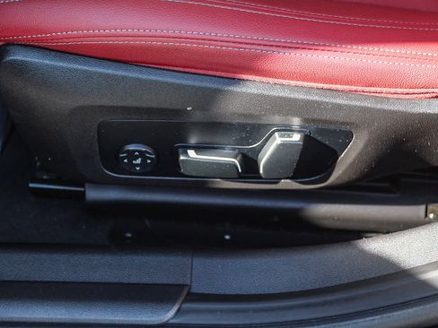 Used 2025 BMW M340i w/ Premium Package image 21