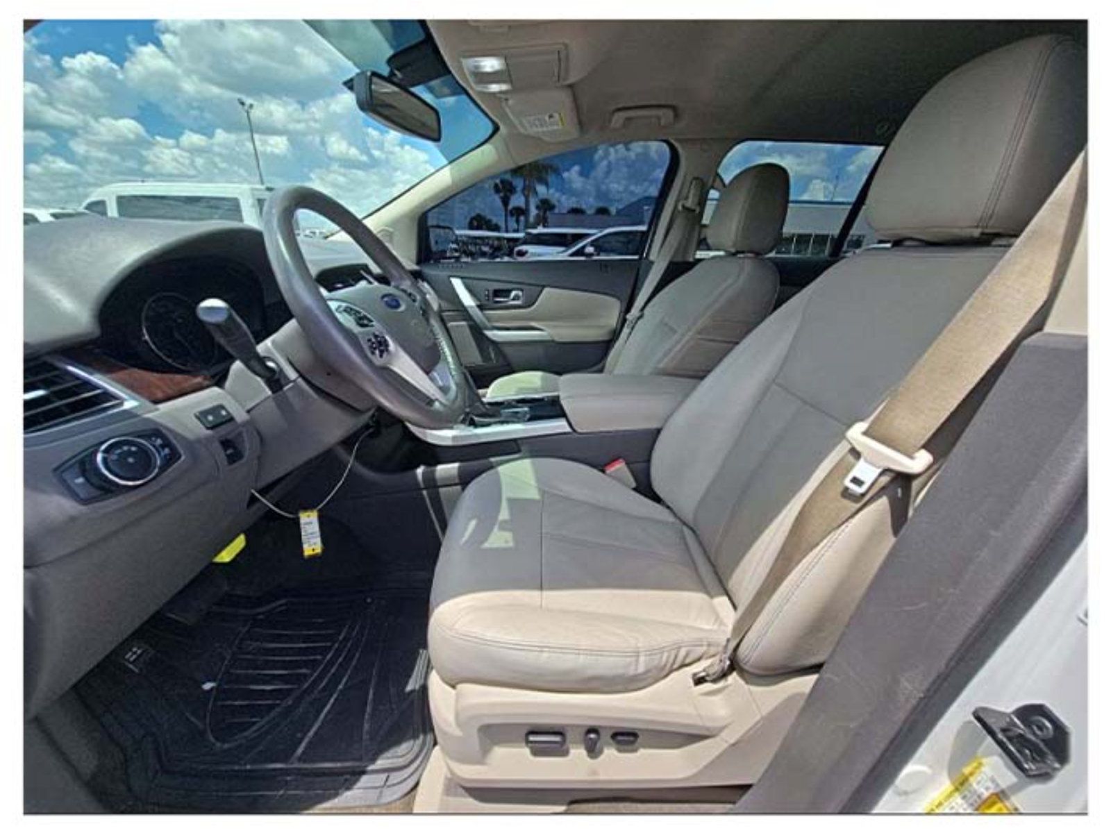 Used 2014 Ford Edge Limited w/ Driver Entry Package AWD/4WD image 4