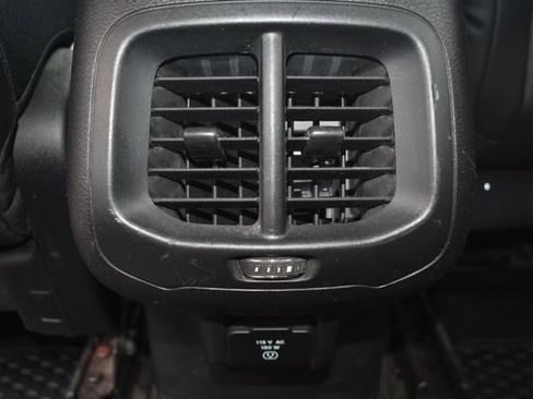 Used 2018 Jeep Cherokee Trailhawk w/ Cold Weather Group AWD/4WD image 33