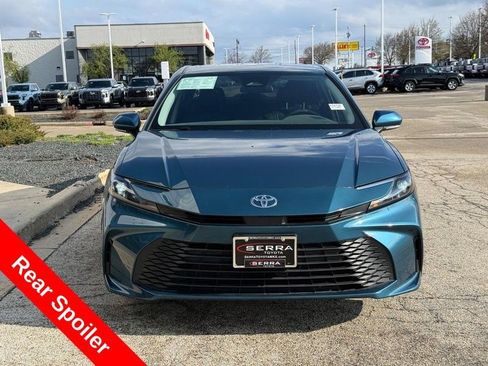 Used 2026 Toyota Camry LE image 8