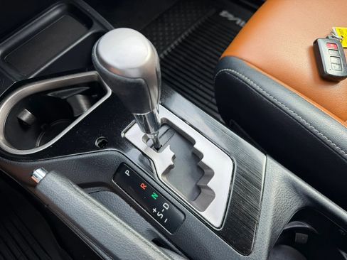 Used 2017 Toyota RAV4 Limited w/ Advanced Technology Package image 61