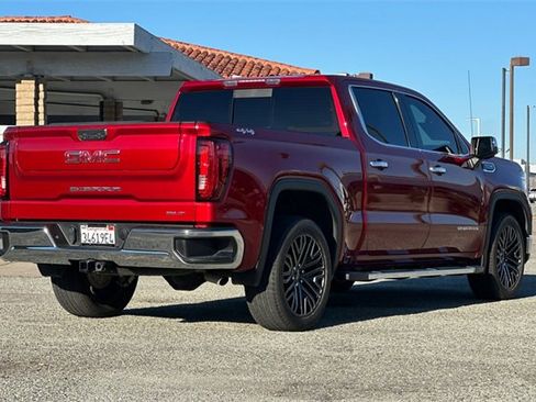 Used 2025 GMC Sierra 1500 SLT w/ SLT Convenience Package image 4