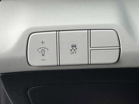 New 2026 Hyundai Elantra Limited image 26