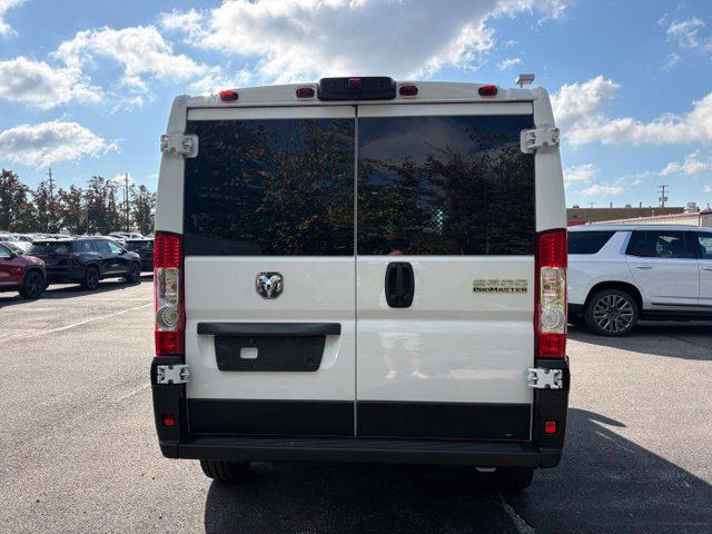 Used 2025 RAM ProMaster 2500 w/ U-Haul Equipment Group FWD image 4