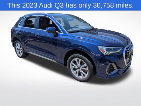 Used 2023 Audi Q3 2.0T Premium w/ Convenience Package AWD/4WD image 1