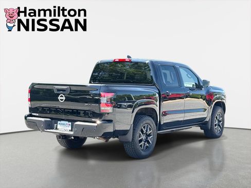 Used 2023 Nissan Frontier SV w/ Midnight Edition Package AWD/4WD image 2