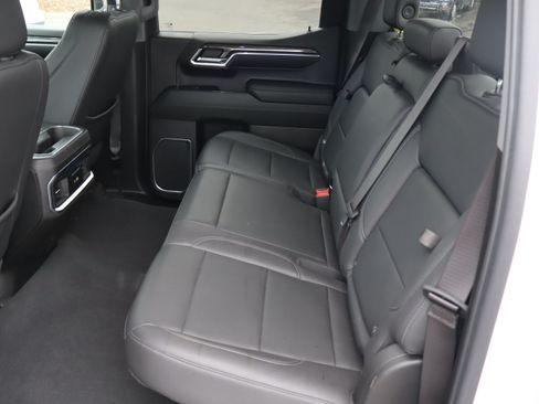 Used 2023 Chevrolet Silverado 1500 LTZ AWD/4WD image 33