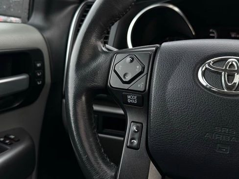 Used 2018 Toyota Sequoia Limited AWD/4WD image 11