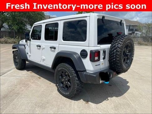 Used 2023 Jeep Wrangler Unlimited w/ Sun & Screen Package image 5