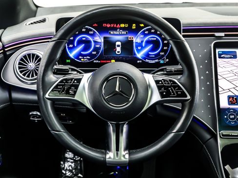 Used 2023 Mercedes-Benz EQE 500 4MATIC Sedan image 13