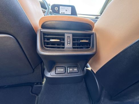 Used 2025 Lexus ES 350 w/ Premium Package image 18