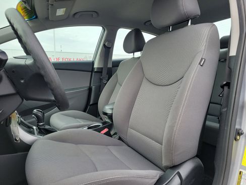 Used 2015 Hyundai Elantra SE w/ Option Group 02 image 15