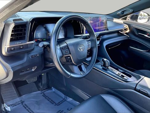 Used 2023 Toyota Crown Platinum w/ Carpet Mat Package (TMS) AWD/4WD image 17