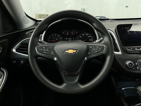 Used 2024 Chevrolet Malibu LT image 35