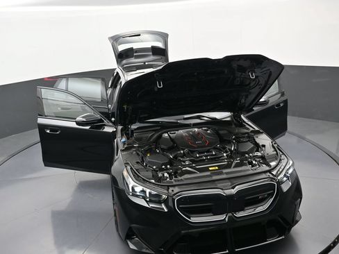New 2027 BMW M5 Touring AWD/4WD image 39