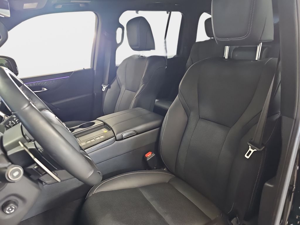 Certified 2025 Lexus LX 600 4WD w/ Appearance Package image 17