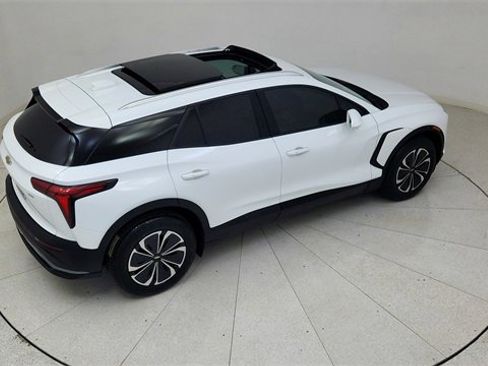 Used 2024 Chevrolet Blazer EV LT image 82