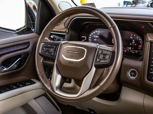 Used 2022 GMC Yukon Denali image 27