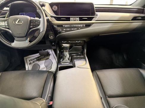 Used 2019 Lexus ES 350 Ultra Luxury image 22