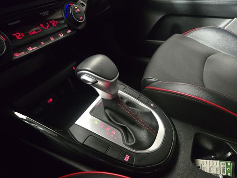 Used 2024 Kia Forte GT image 23