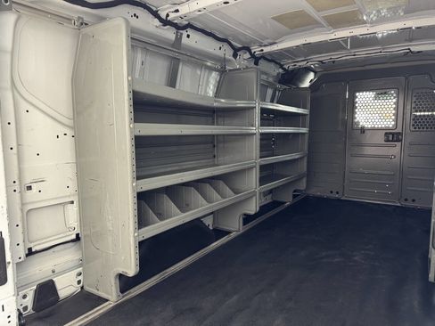 Used 2018 Ford Transit 250 148 Low Roof image 10