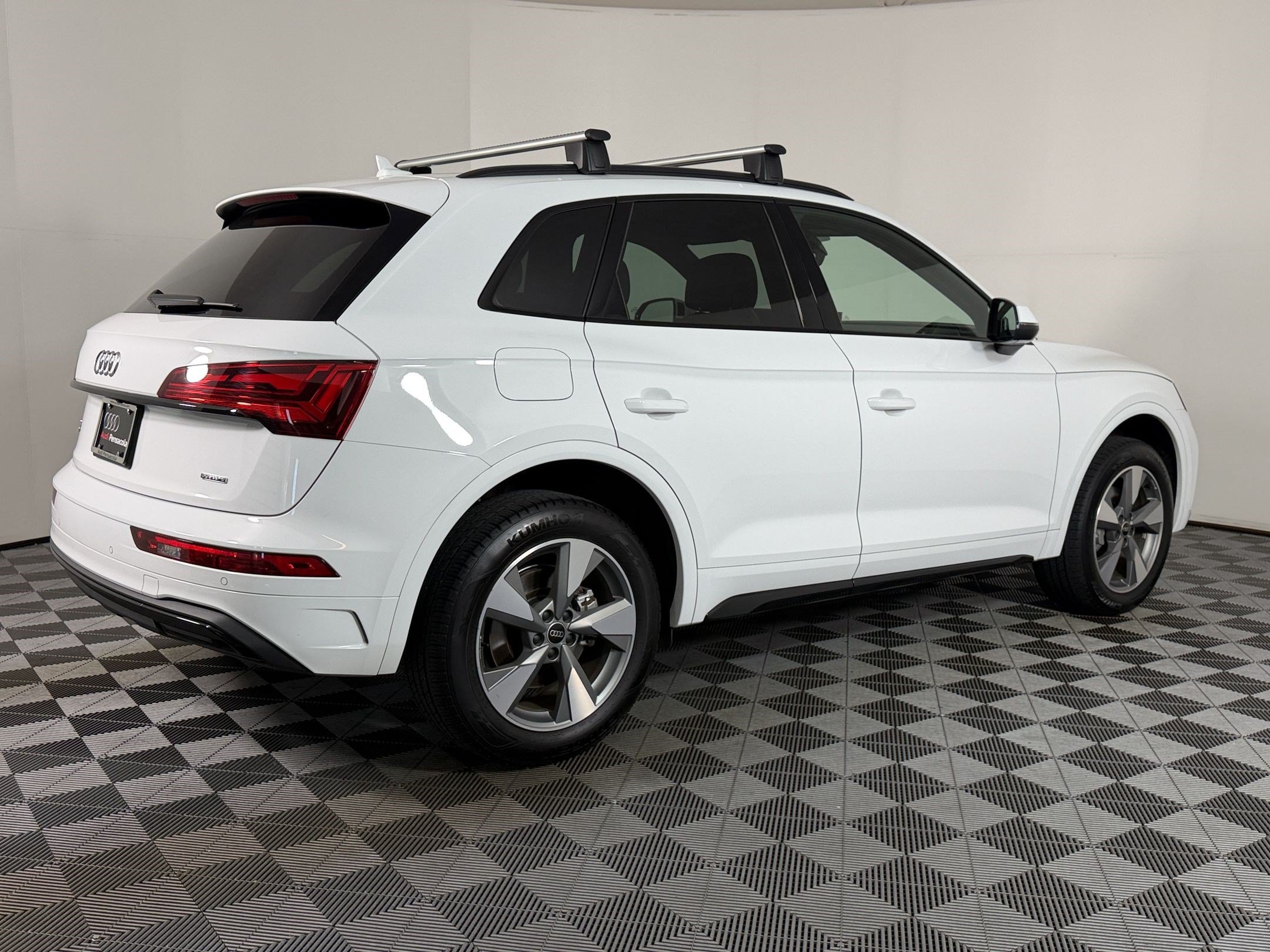 Used 2025 Audi Q5 2.0T Premium AWD/4WD image 7
