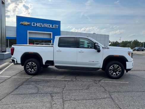 Certified 2022 GMC Sierra 2500 AT4 w/ Snow Plow Prep/Camper Package image 9