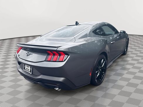 Used 2024 Ford Mustang Coupe RWD image 6