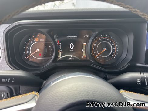 Certified 2024 Jeep Wrangler Sahara w/ Technology Group image 31