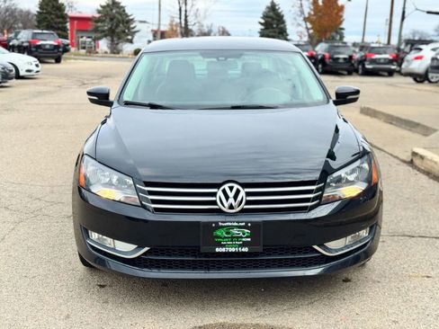 Used 2015 Volkswagen Passat 1.8T Limited Edition image 2