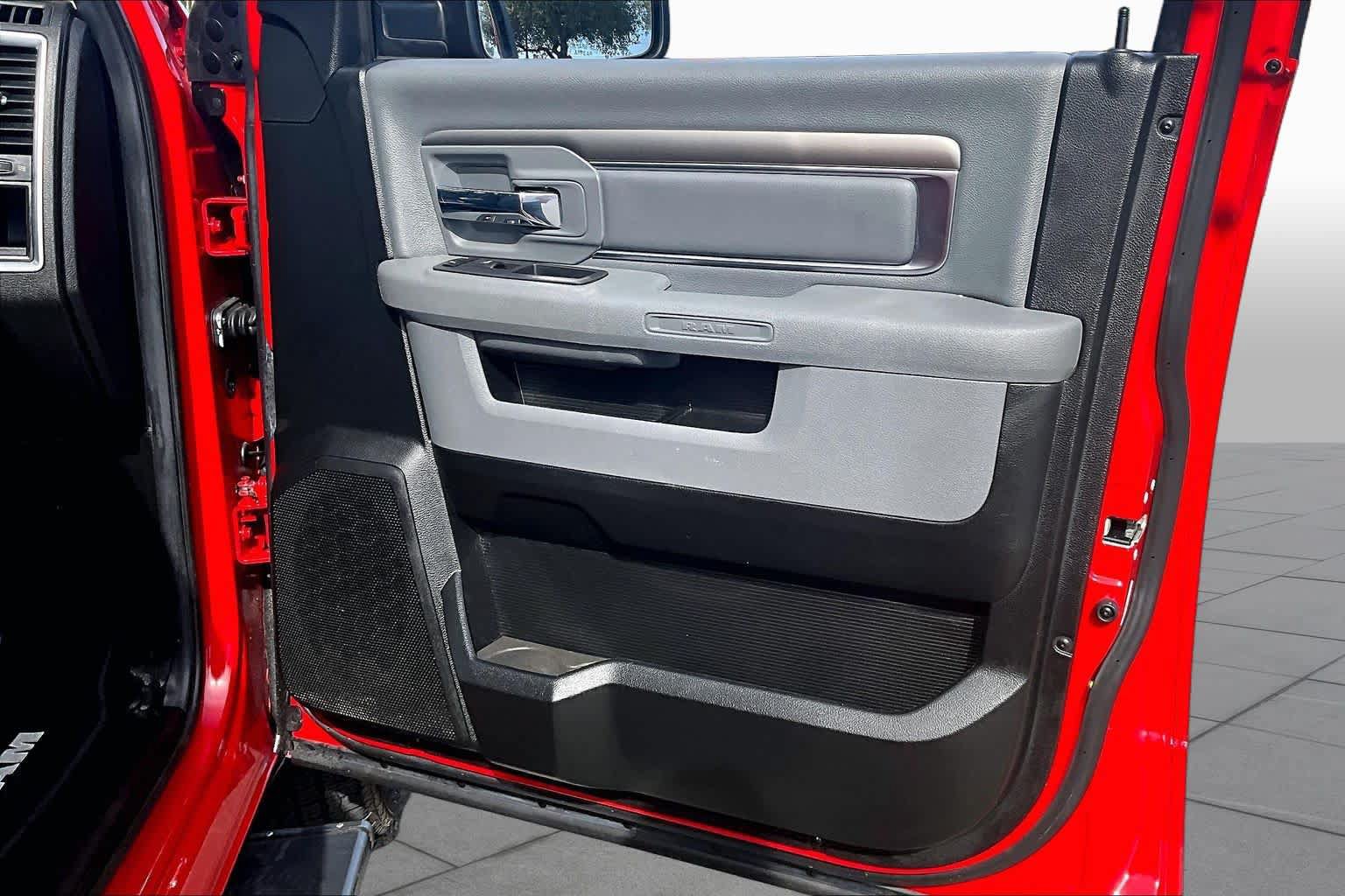 Used 2020 RAM 1500 Warlock RWD image 22