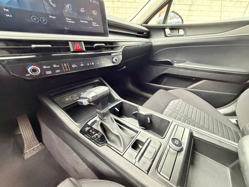 Used 2025 Kia K5 LXS image 39