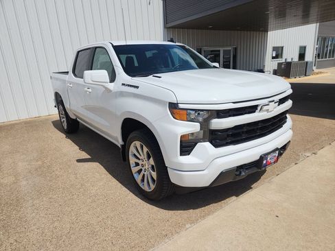 Used 2026 Chevrolet Silverado 1500 Custom w/ LPO, Dark Essentials Package RWD image 1