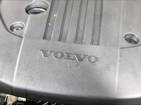 Used 2023 Volvo XC60 B5 Plus w/ Climate Package AWD/4WD image 31