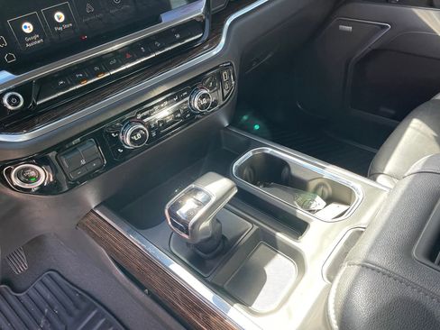 Used 2022 GMC Sierra 1500 Elevation w/ Elevation Premium Package image 18